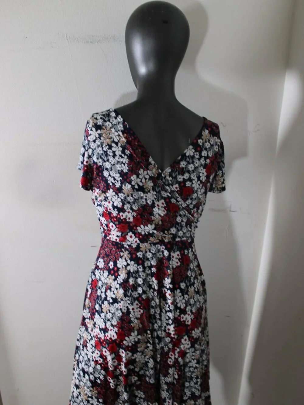 Kaileigh Amandine Floral Faux-Wrap Knit Dress Navy Red Medium